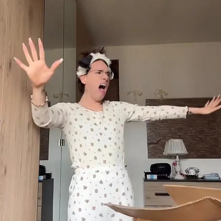 @brutalmenteonesta