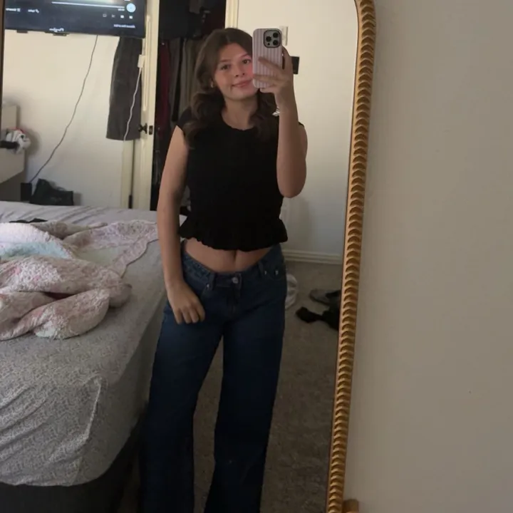 @def.not.elliee1