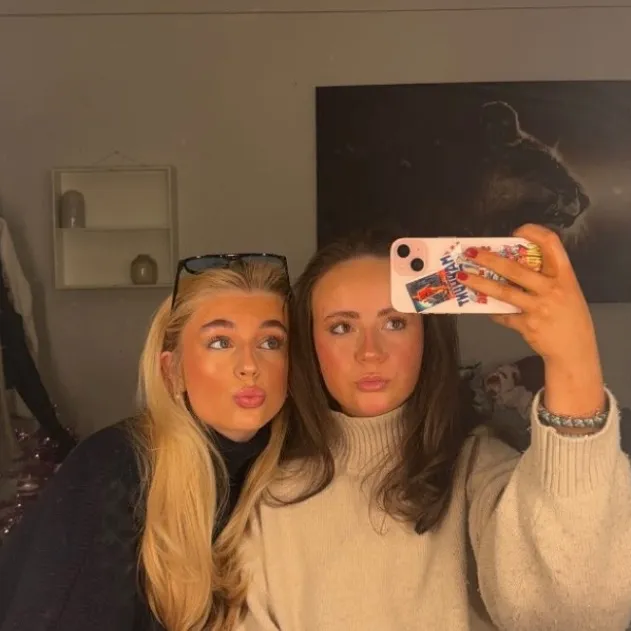@emilybryp