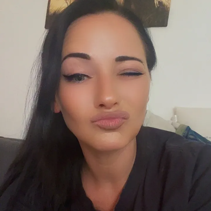 @bloodymary659