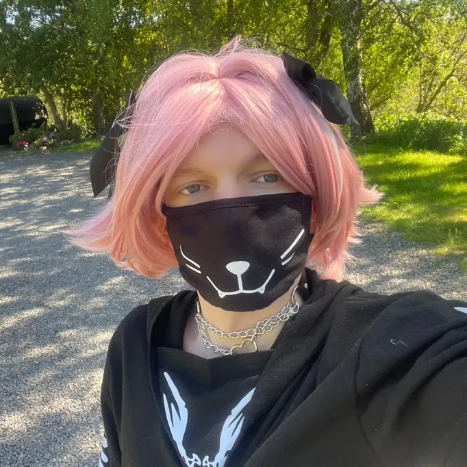 @moonlit.femboy
