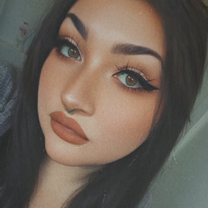 @jenarose_xoxo