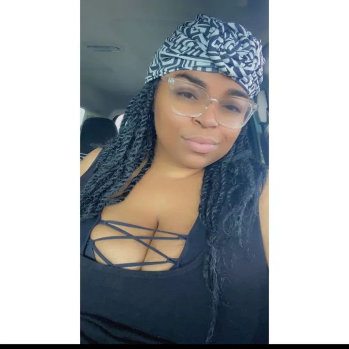 miss.bizzle12393