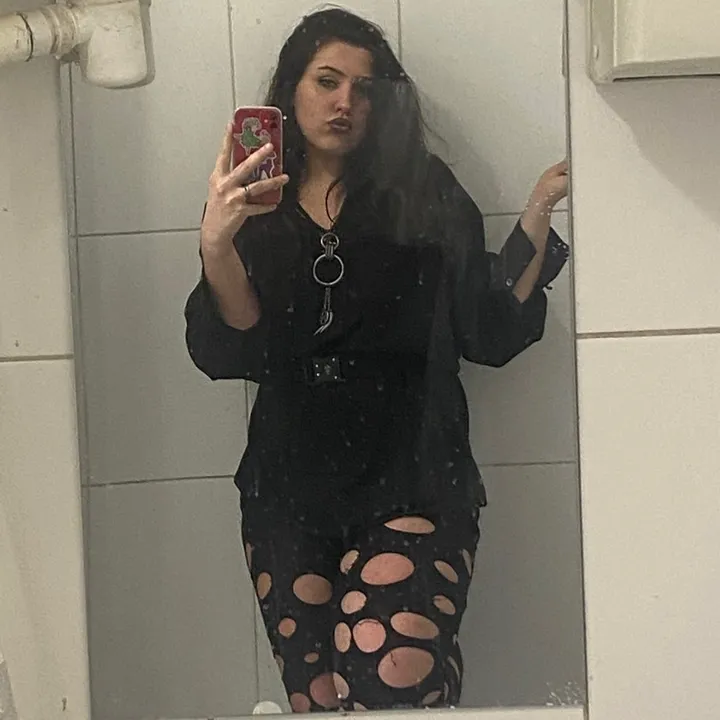 @_l_1_l_y