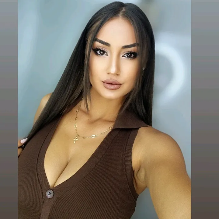 elenalavinia18
