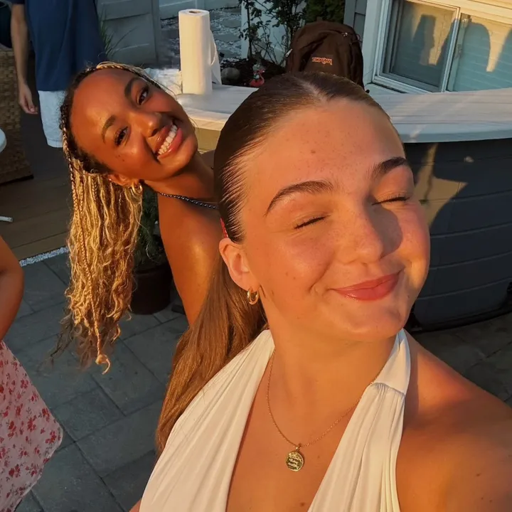 @haleyingram_