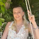 @lauraccomplie