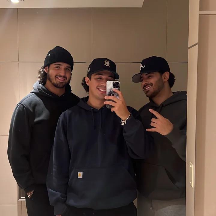 @xibibrothers
