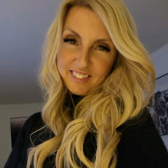 @blondiejos