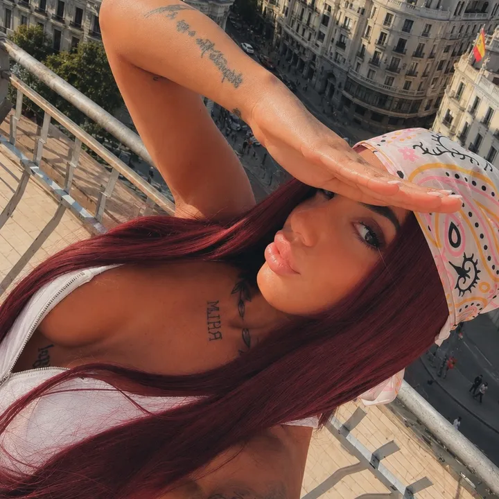 @_natasciamele_