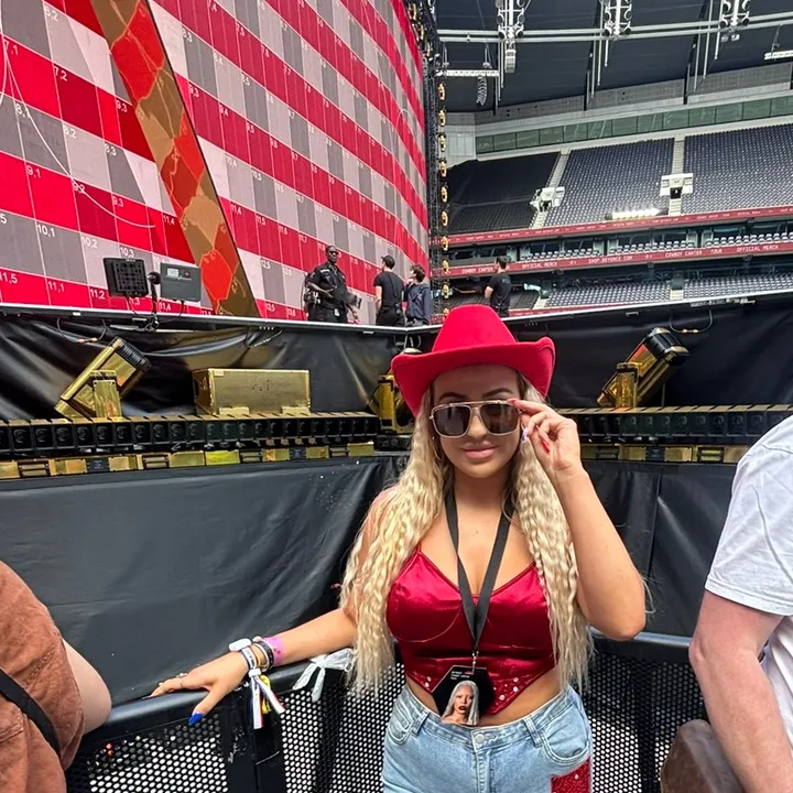 @bethanyjadebeyhive