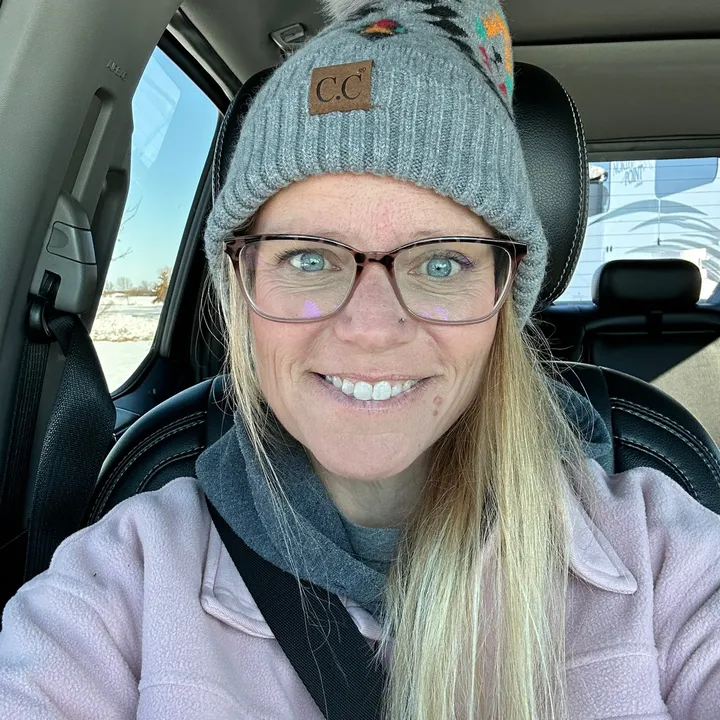 @thiskansasgirl