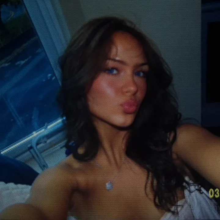 @elzjayne