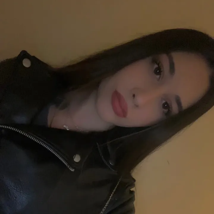 @evamichou_
