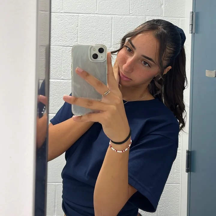 @carlycontini