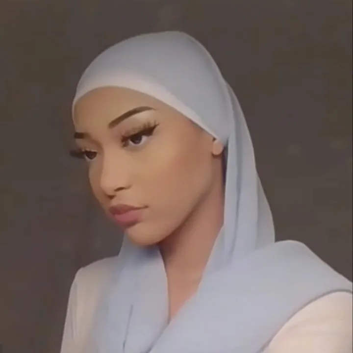 @doll7jesus