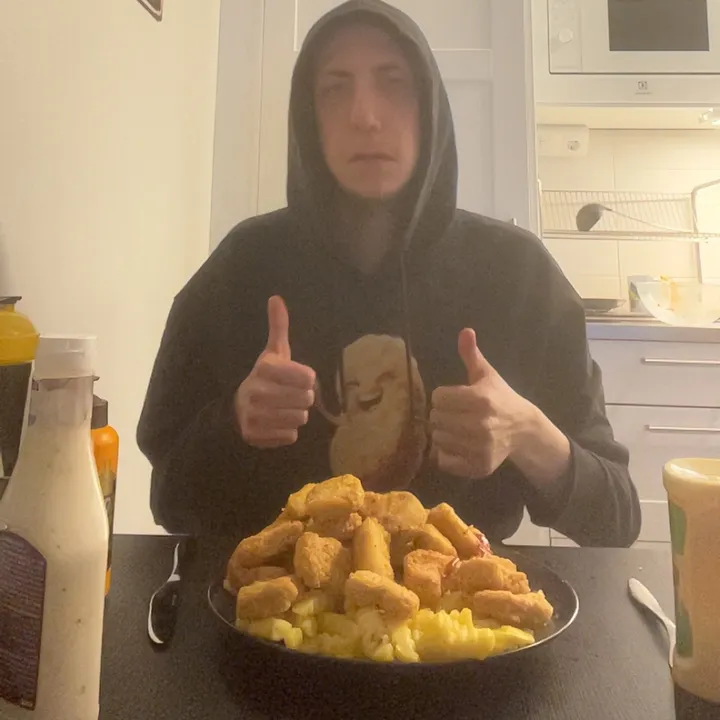 @chickennuggetsmannennr