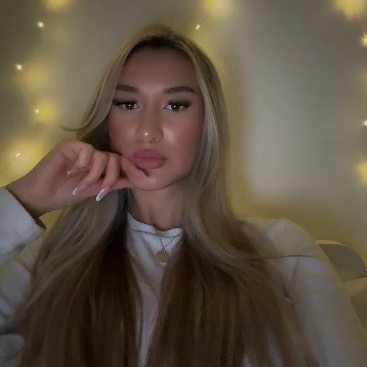 @chlxek_