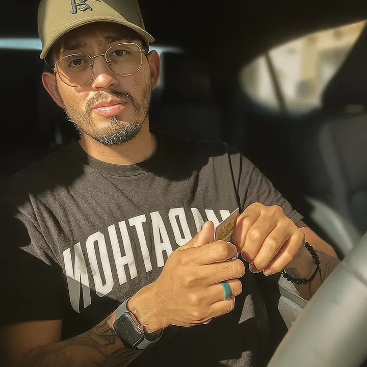 @r.contreras702