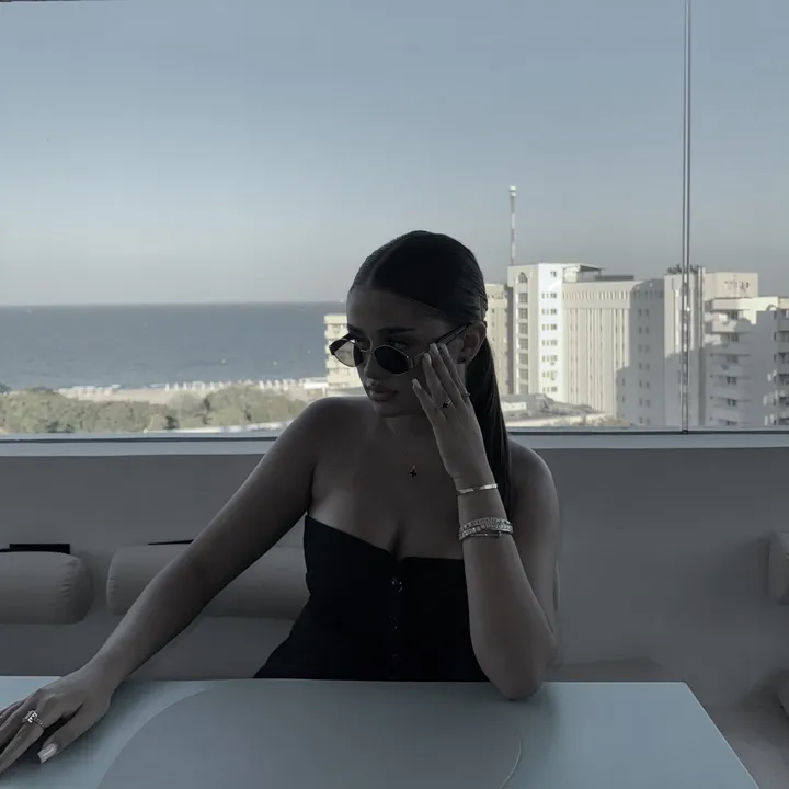 @carlaniculaee