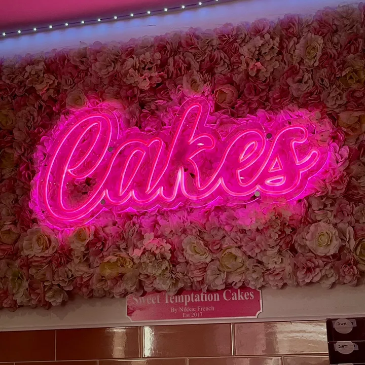 @sweet.temptations.cakes