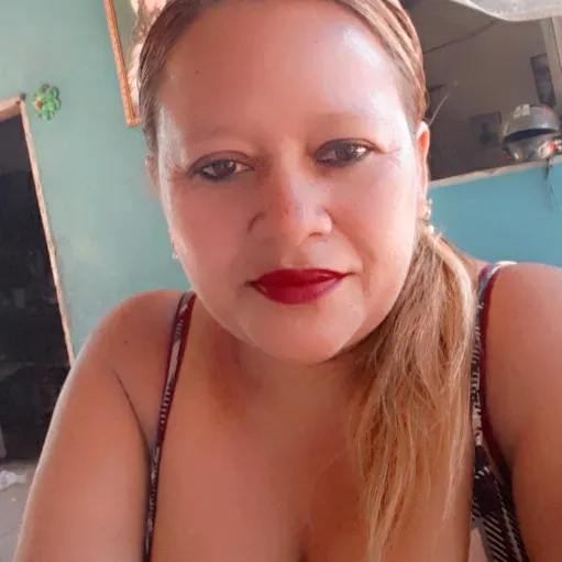 @deniaflores19
