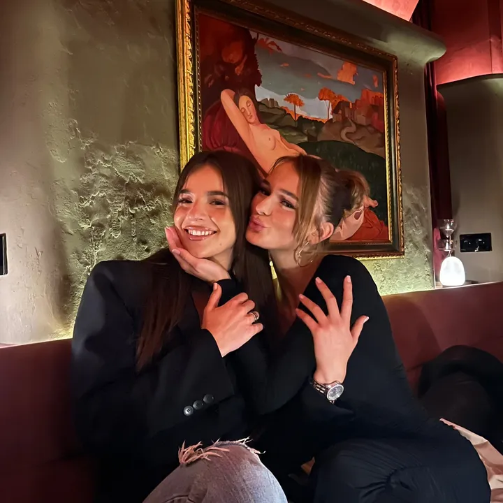 sisterswithtips