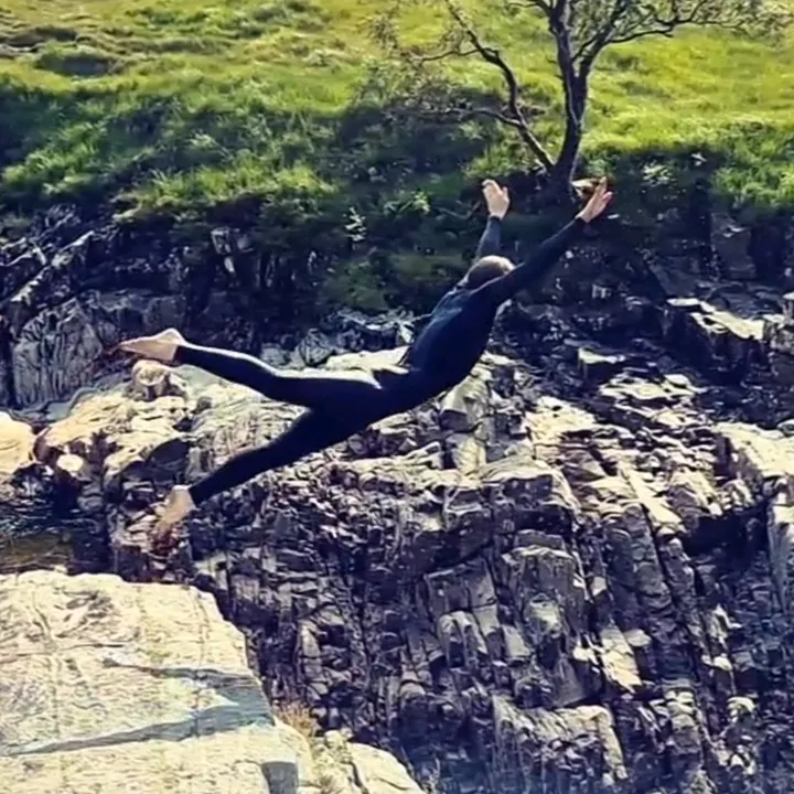 @cliffdivingadventures