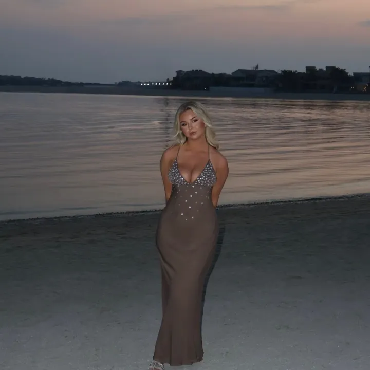 @caraerasmuss