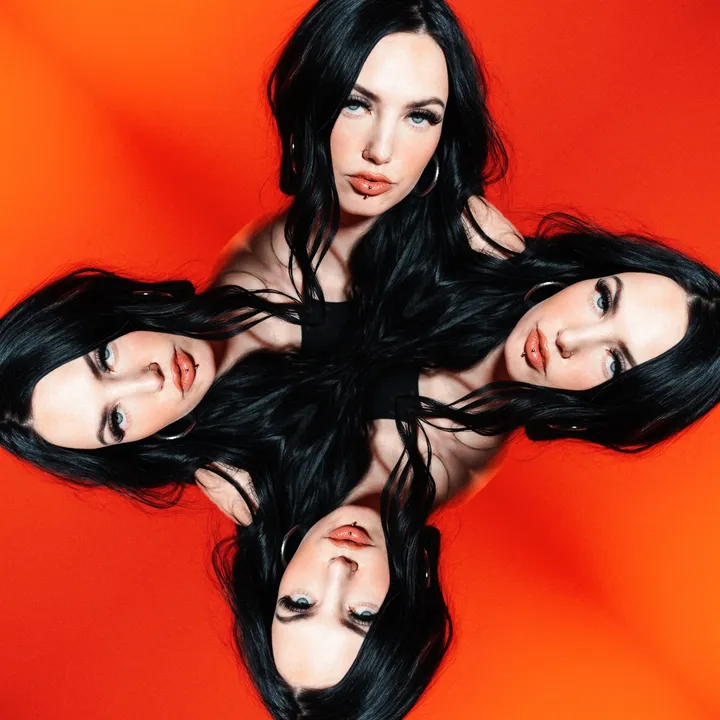 @succubusbrooke