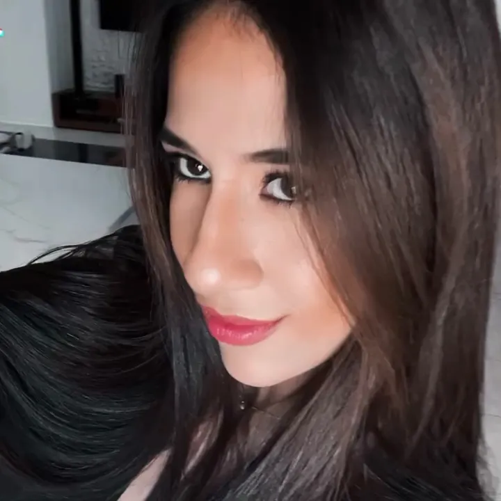 angiecarolinaoficial
