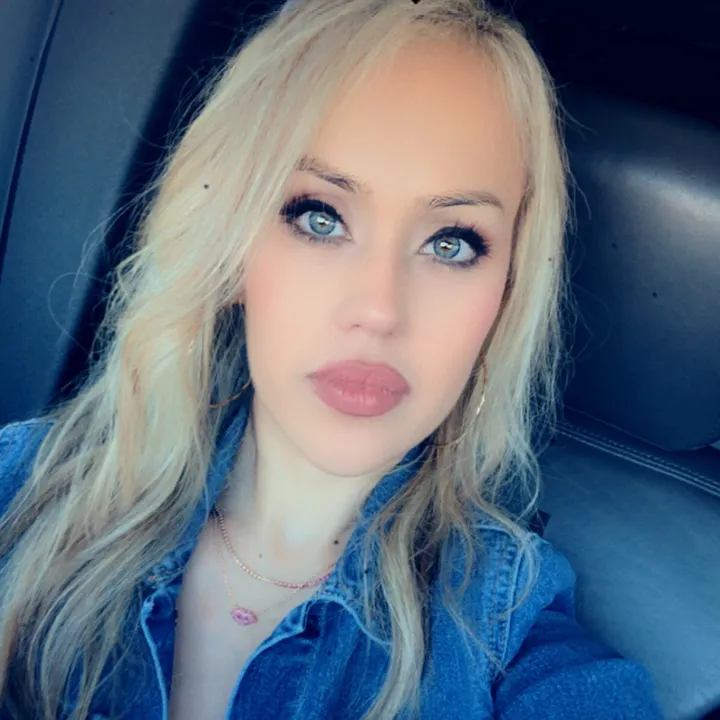 @theyellowstonegal