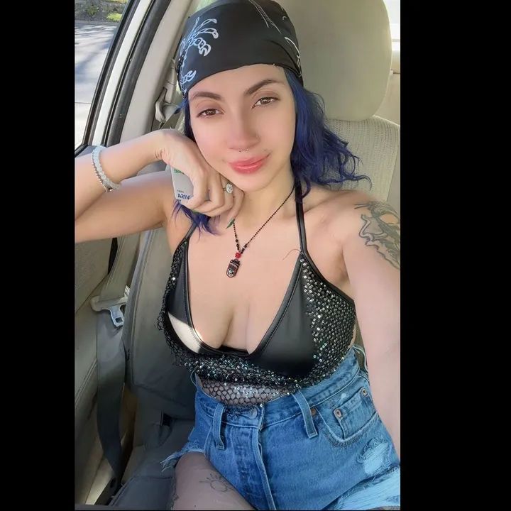 @hollow_angel_