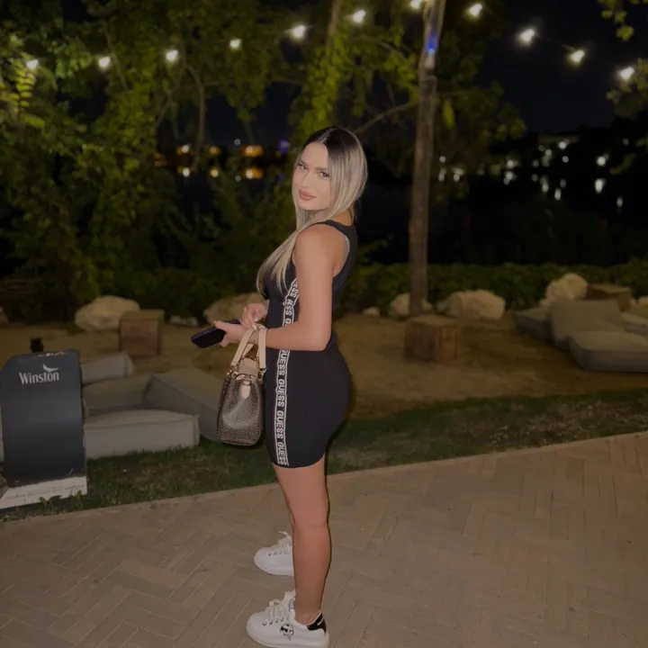 @__aaandreeaa