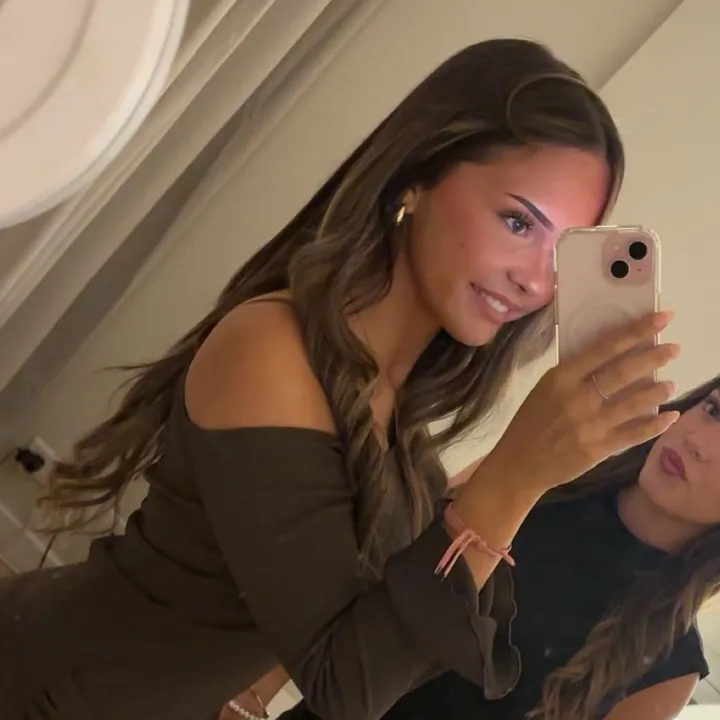 @charlyze.sbr