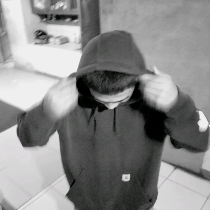 @kn_95a