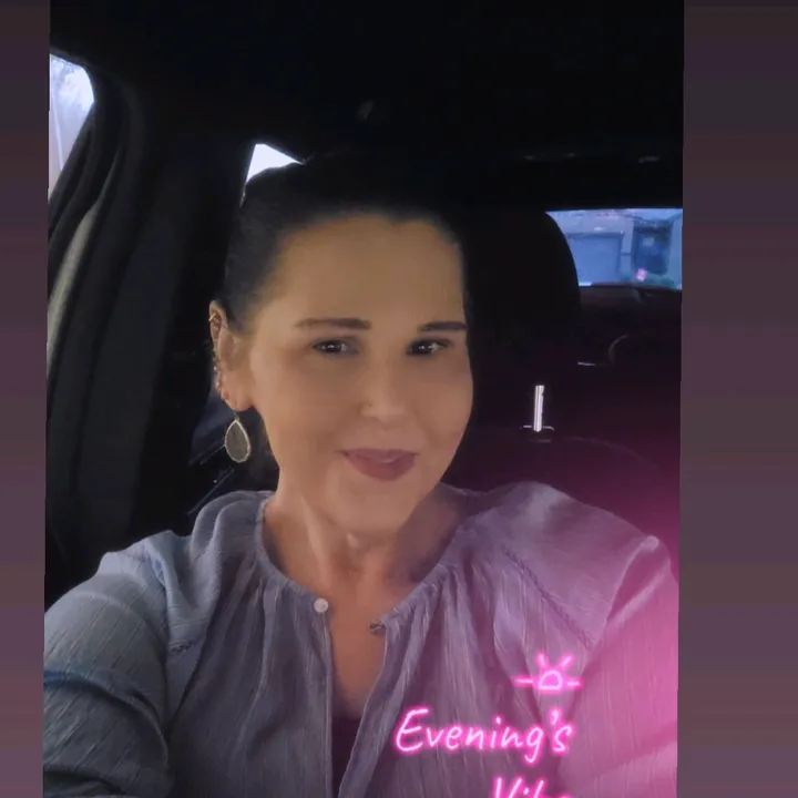 @livelaughlovn1974