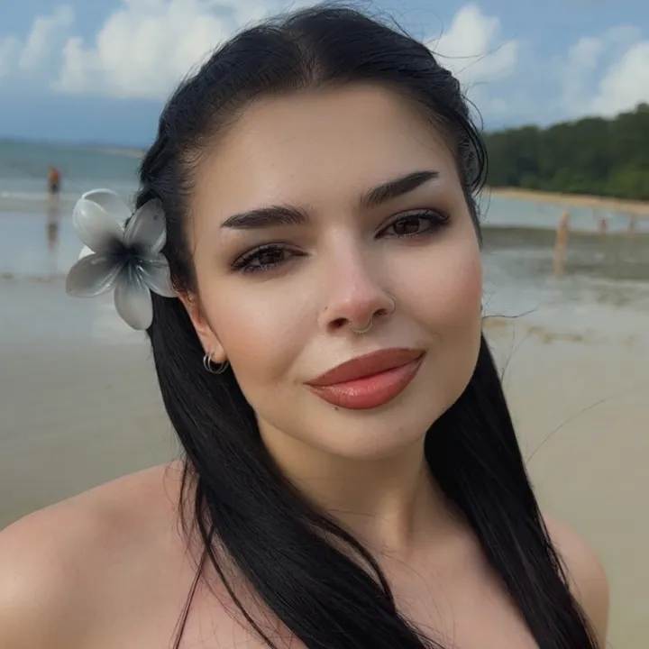 haleyinbloom