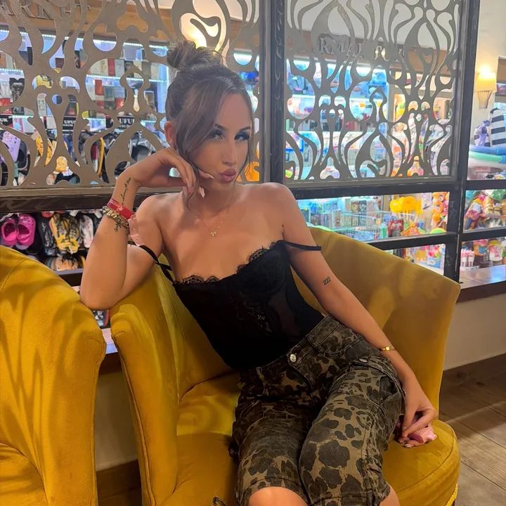 @demimeszaros
