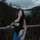 @missvangie22