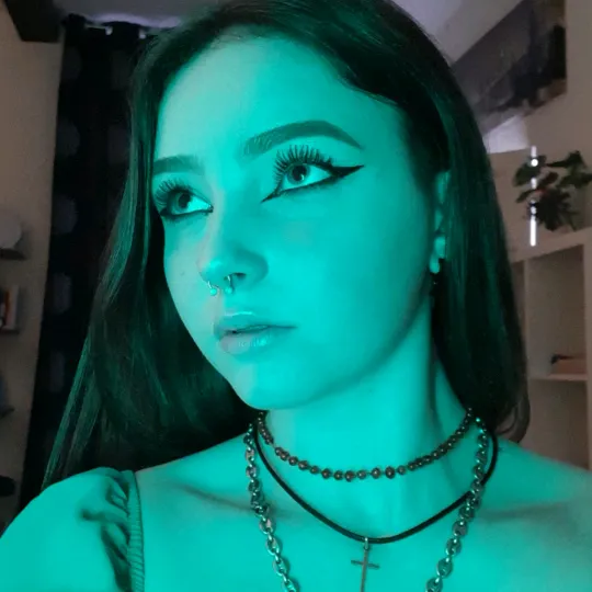 @lilouu.rt