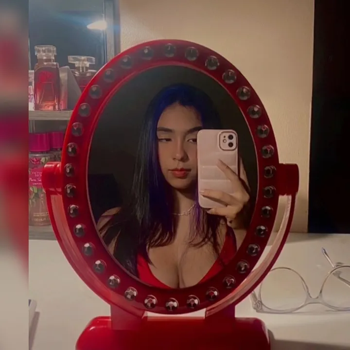 @carlaavanessa18