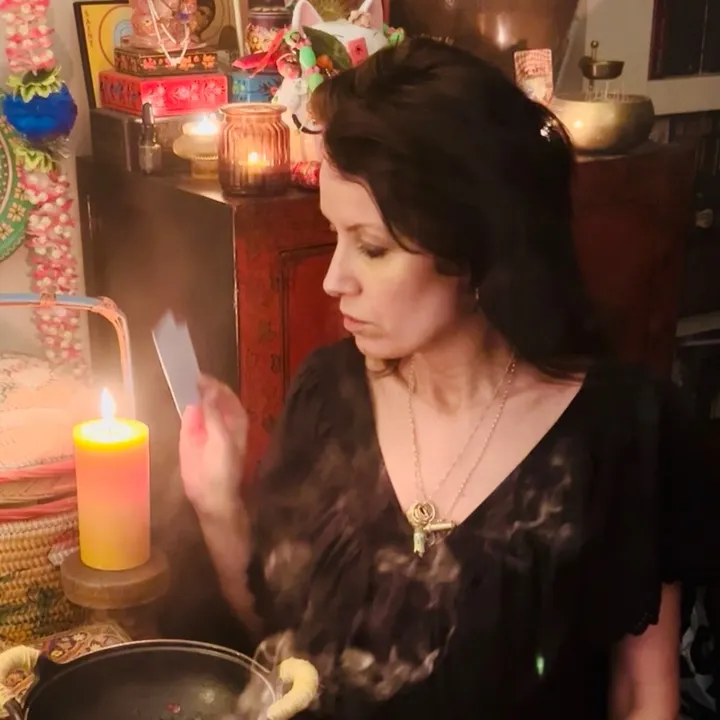 @debs.allen.tomar.tarot