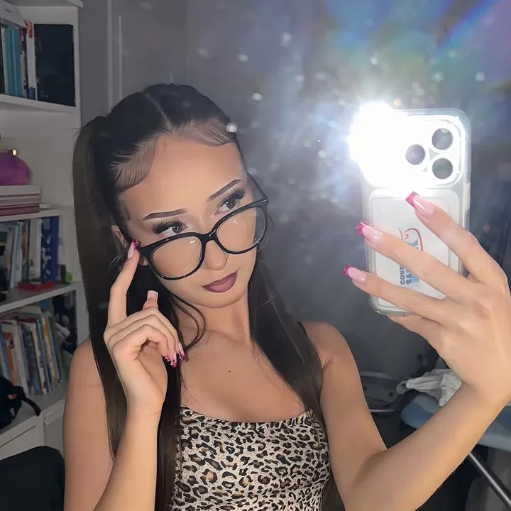 @zuziash1tpost
