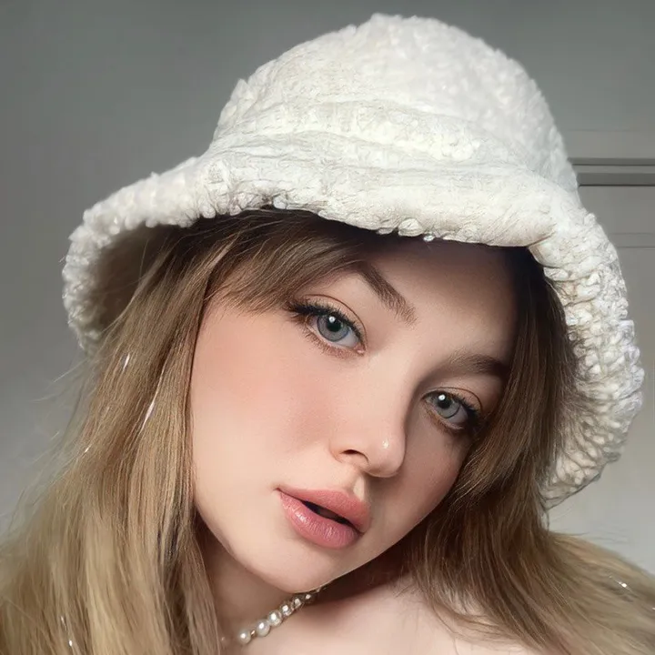 @shyblanche1