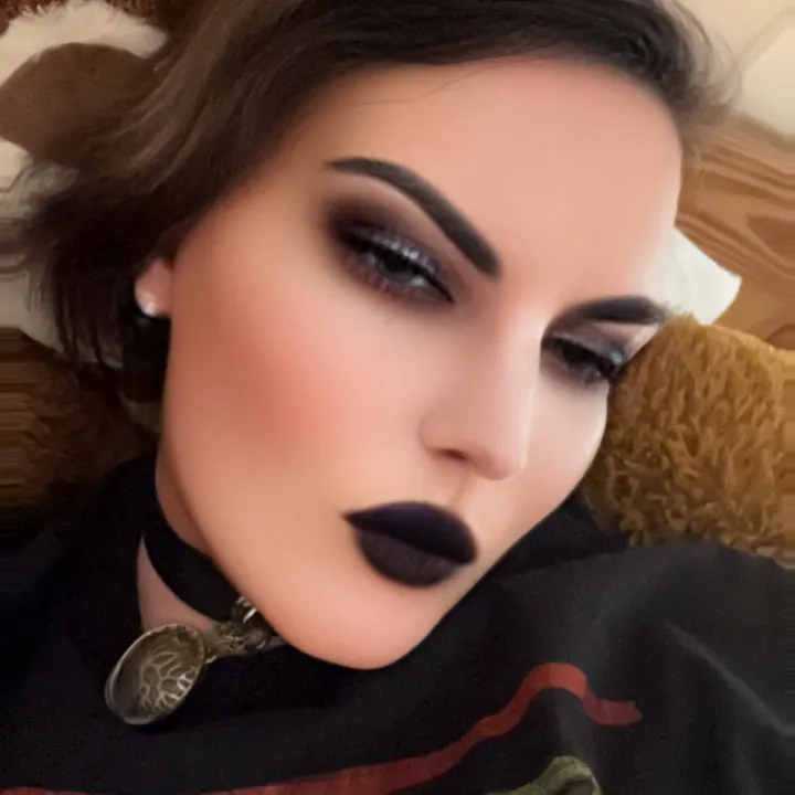 @isileldaquen