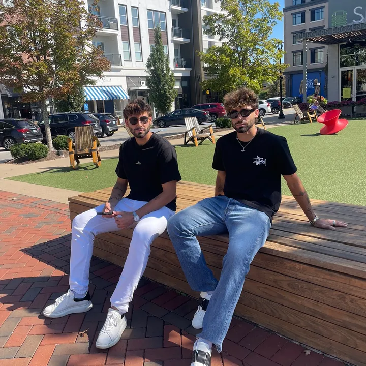 saertwins