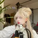 @weirdlywelldressed
