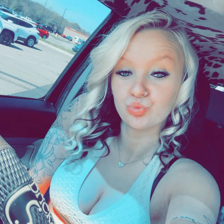 @theyluvv._.chloe1