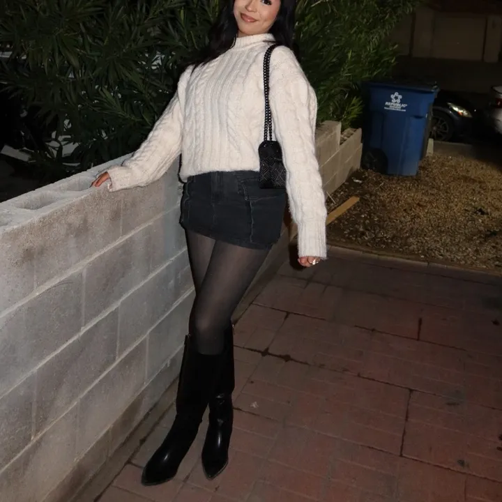 @valeellopezz